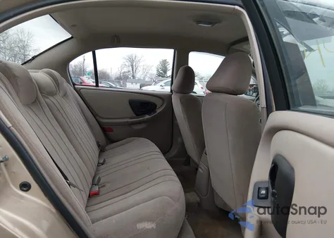 2005 Chevrolet Classic z USA, uszkodzony, nr VIN 1G1ND52F85M183777